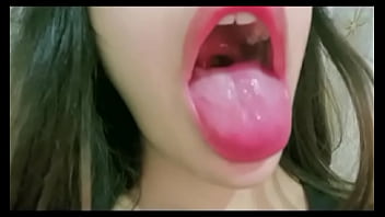 La boquita de mi novia quien para llenarla