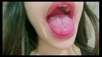 La boquita de mi novia quien para llenarla