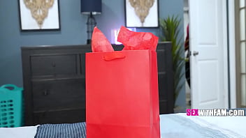 Blindfold blowjob step daughter twist