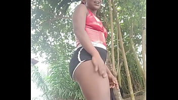 Crazybitch love to exercise with her fans