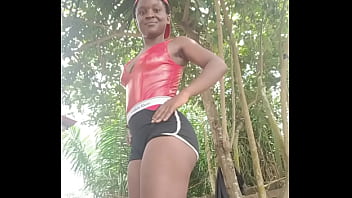 Crazybitch love to exercise with her fans