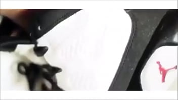 Negra de california bailándome