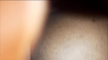 Chatte rasé humide baise sensuel avant de dormir