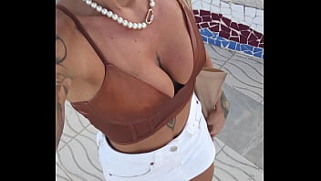 Tu Pense Que J Ai Une Culotte thumbnail