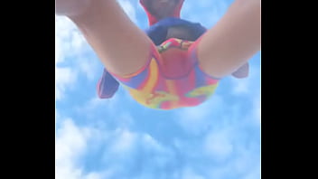 Can someone tell that fuckign bird to shut up ⬛ •