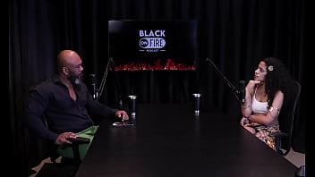 Deu pra um pau grande e grosso não fez sexo anal se masturba transar na casa do amigo foi louco e a sg bibi hourani watch sheer red