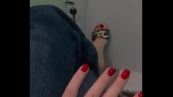 Manos hermosas y pedicure