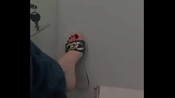 Manos hermosas y pedicure Manos hermosas y pedicure