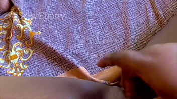 Watch me play with my ass hole & pussy till i cum