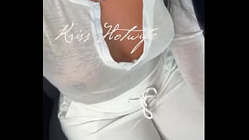 Roupinha para curtir um cineminha com meu corno blusinha aprovada acabei de postar no meu vip uns cliks de agora