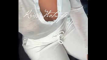 Roupinha para curtir um cineminha com meu corno blusinha aprovada acabei de postar no meu vip uns cliks de agora