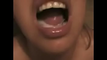 This girl know how to suck a cock look and learn