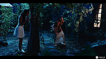 Frozen lesbian sex coco bae gets time stopped and fucked by horny brunette