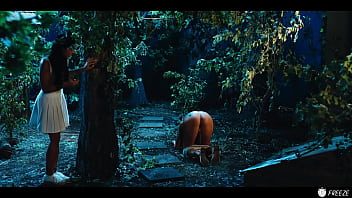 Frozen lesbian sex coco bae gets time stopped and fucked by horny brunette