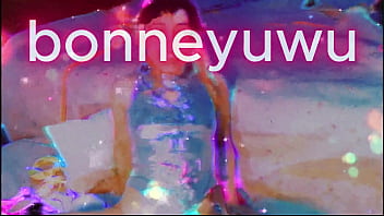 Bonneyuwu 10 27 chupete peluche masturbacion