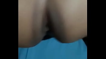 Se prepara para ser penetrada