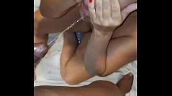 Tratada igual puta fudeu meu cú gozou na minha boca e mijou na minha cara do jeito que gosto Tratada igual puta fudeu meu cú gozou na minha boca e mijou na minha cara do jeito que gosto