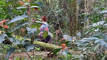 O cara pagou pra ve a minha buceta no parque ecologico tive que entrar no mato e mostrar pra ele