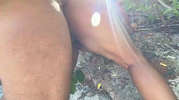 Fudendo o rabo da paty bumbum na praia de tambaba paraíba só para naturistas