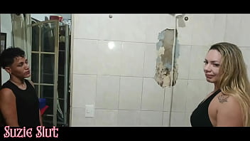 I asked to fix the shower and the mechanic wanted to fuck my pussy