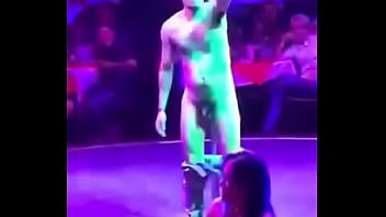Strip tease que salió mal