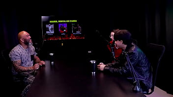 Se exibiu de lingere depois de responder em quem mama senta e passa yastrixx & dixon watch sheer red