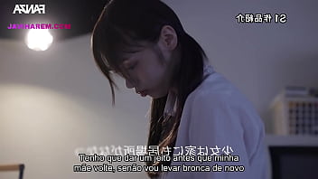 Aluna novinha tímida vira marmita do grupo legendado