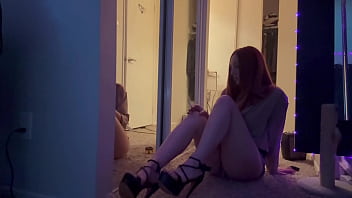 European stepmom artemisia love showing her hot body and showing her long legs