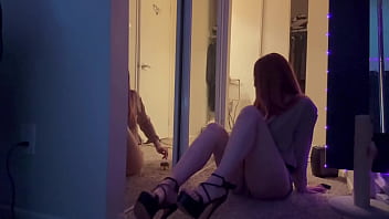 European stepmom artemisia love showing her hot body and showing her long legs