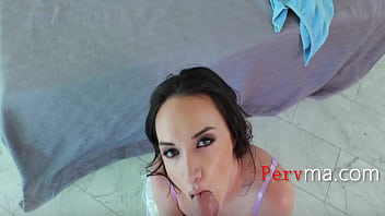 Stepmom's glue a stepbrother's queue