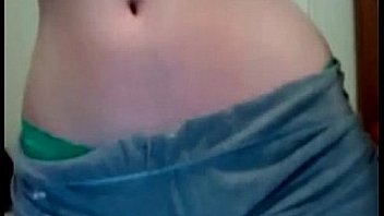 Hot babe twerking and striping while squeezing her big buns