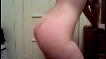 Hot babe twerking and striping while squeezing her big buns