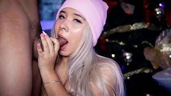 Blonde enjoys the taste of a cock that was stuck in her ass