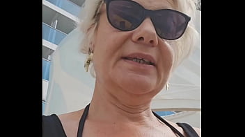 A La Recherche D'un Inconnu Sur Le Bateau Pour Relever Défi thumbnail