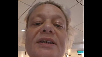 A la recherche d'un inconnu sur le bateau pour relever défi