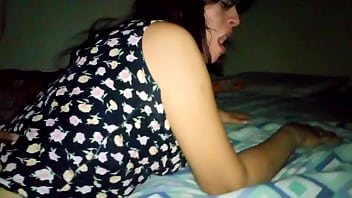 Me culeo a mi prima en su cumpleaños le doy una buena montada