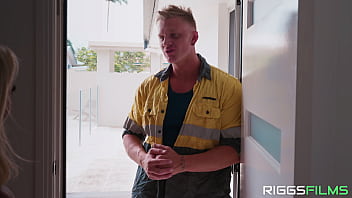 Horny blonde babe fucking the handyman