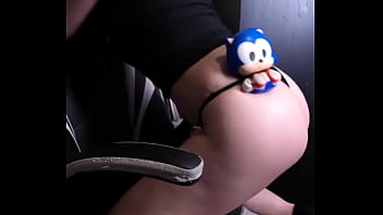 Sonic goes on a relaxing joy ride on my ass #joyride #relaxing #twerk #sonicthehedgehog #gamergirl #booty #egirl #zz