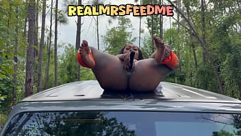 Wilderness squirt scene