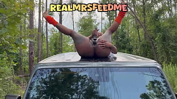 Wilderness squirt scene