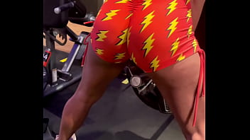 A meta é ficar cada dia mais gostosa para vocês e para os machos que eu saio