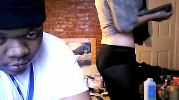 Cam girl dancing to raggae