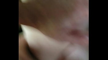 Side chick squirting