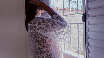 O tesão de um fodi o cuzinho quase virgem da morena perfeita