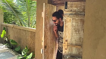 Sneaking into my neighbor's backyard for a blowjob