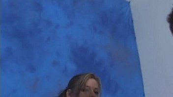 Flexible girl enjoys insertion