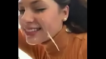 Así dejo a mi novia cubierta en lechita