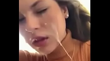 Así dejo a mi novia cubierta en lechita