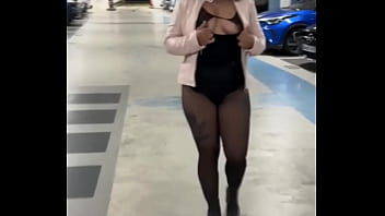 Mes bbs j'ai eu quelques jours chargés pas de sexe mais du déplacement de