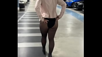 Mes bbs j'ai eu quelques jours chargés pas de sexe mais du déplacement de